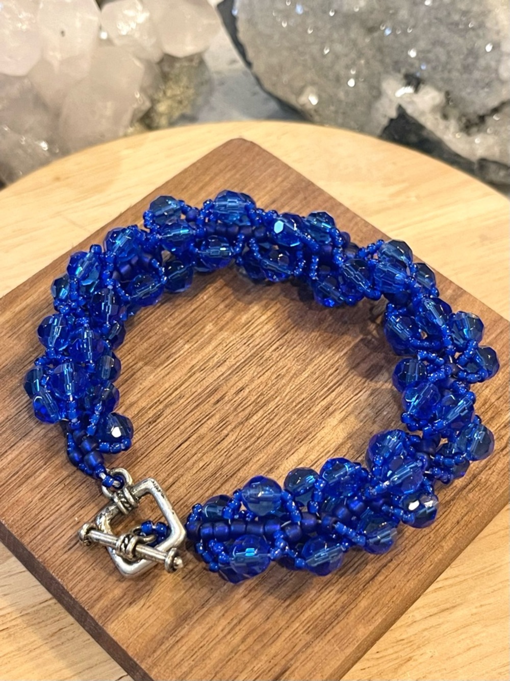 🌑EUC Cobalt Blue Glass Spiral Rope Beadwork Bracelet 6.75”🌑